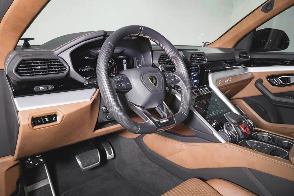 2022 Lamborghini Urus - Image 3 of 31