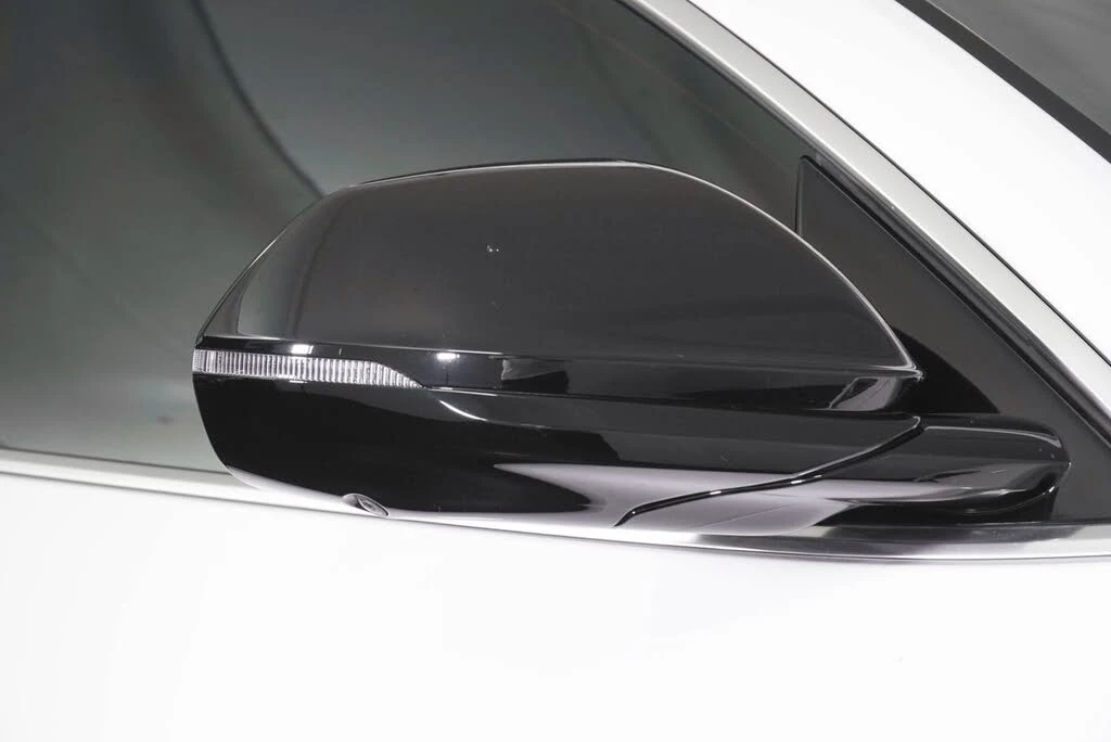 2022 Lamborghini Urus - Image 14 of 31