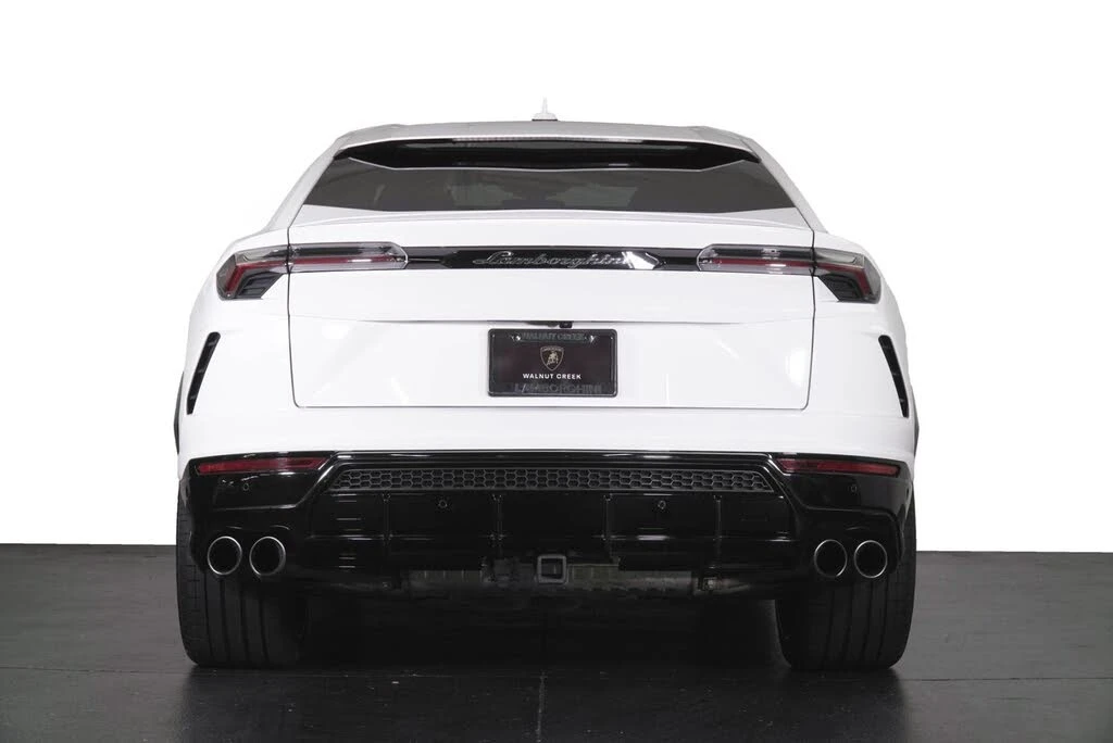 2022 Lamborghini Urus - Image 18 of 31