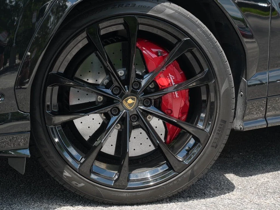 2022 Lamborghini Urus - Image 5 of 31