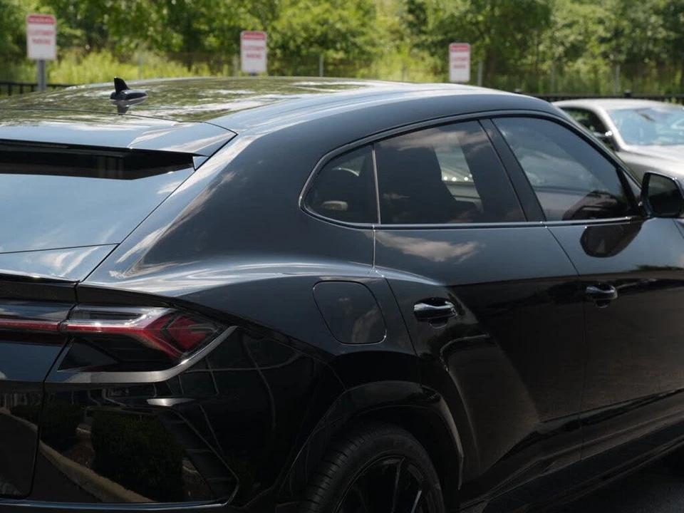 2022 Lamborghini Urus - Image 23 of 31