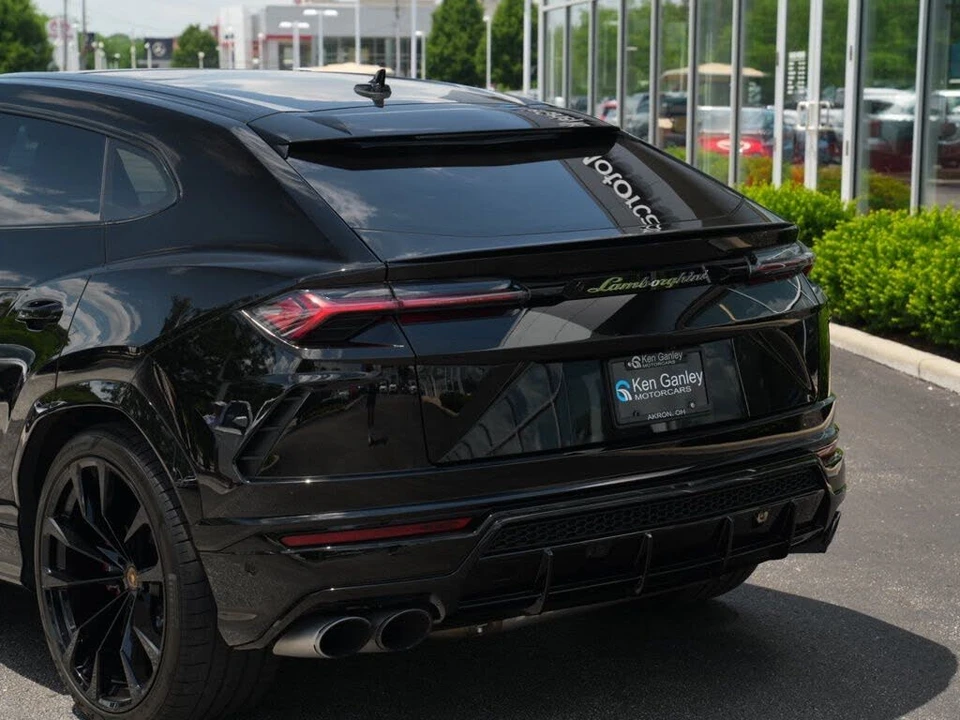 2022 Lamborghini Urus - Image 14 of 31