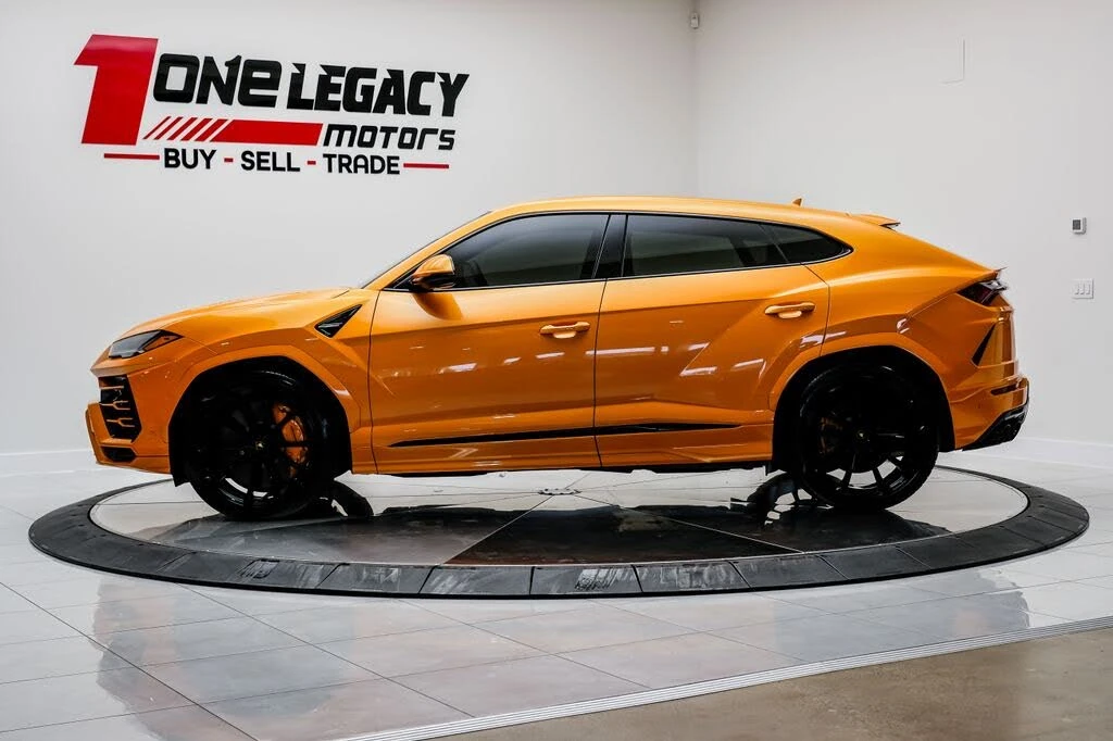 2022 Lamborghini Urus - Image 12 of 31