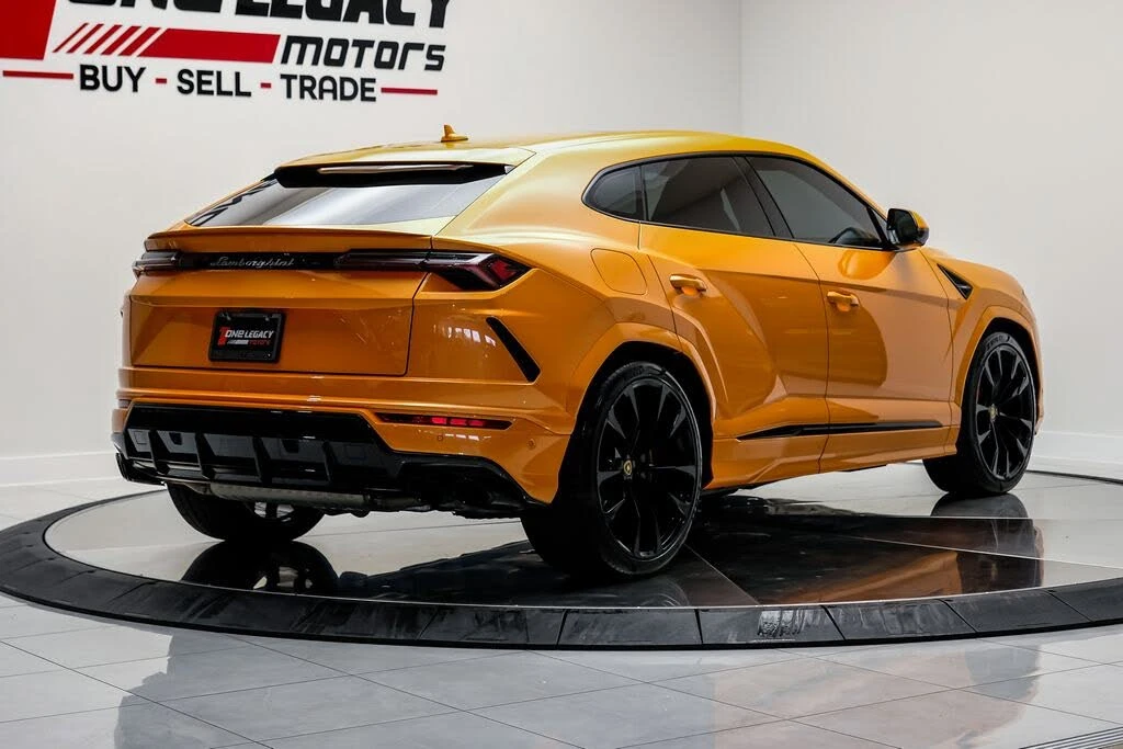 2022 Lamborghini Urus - Image 6 of 31
