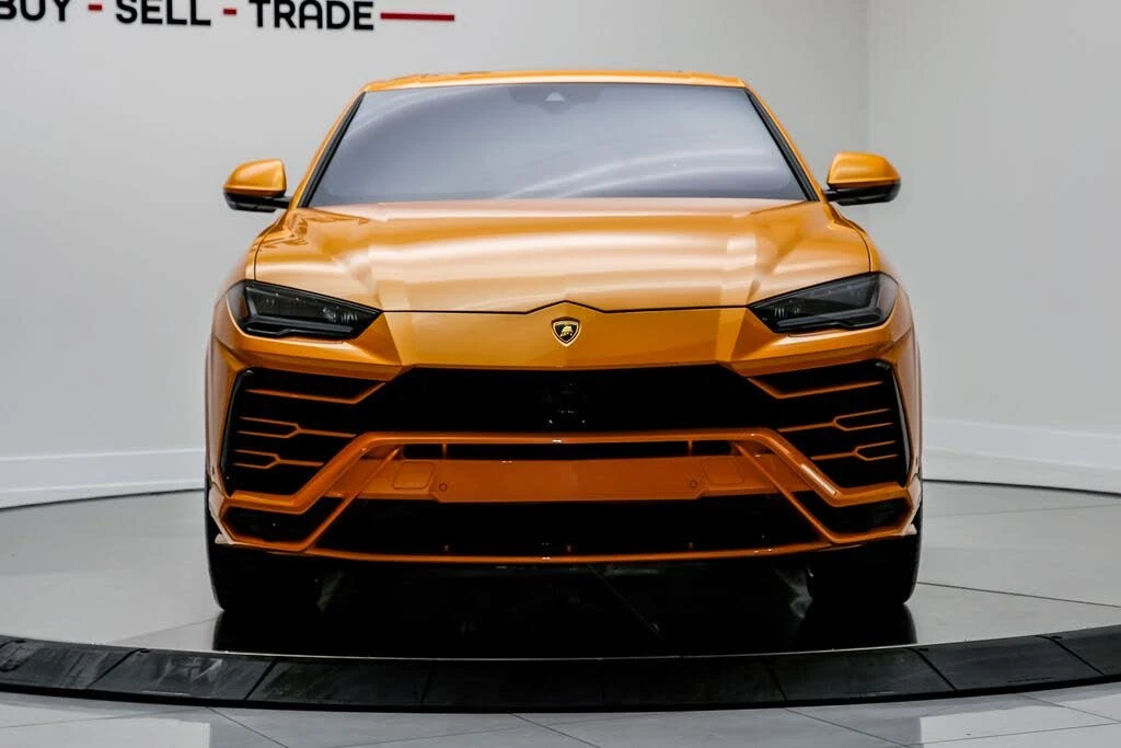 2022 Lamborghini Urus - Image 2 of 31