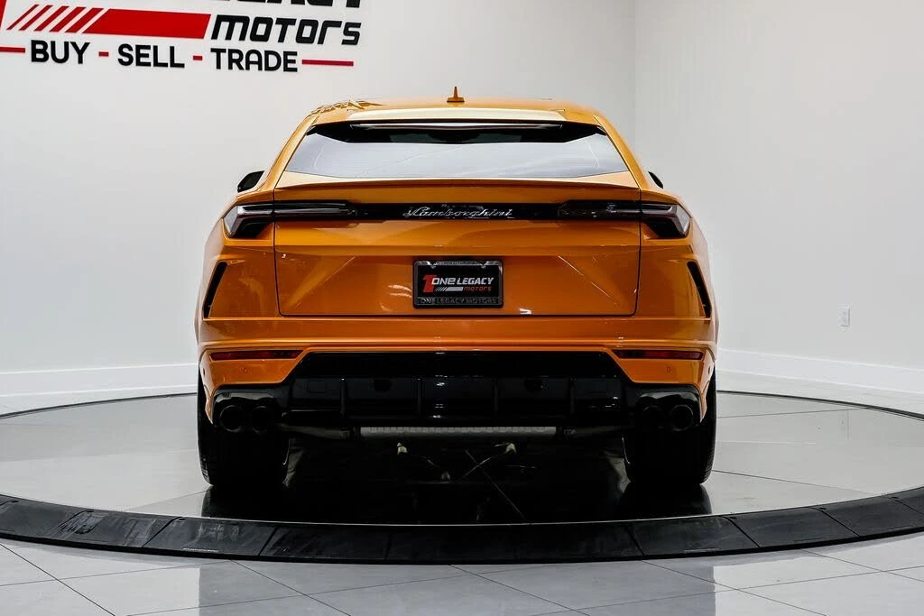 2022 Lamborghini Urus - Image 10 of 31