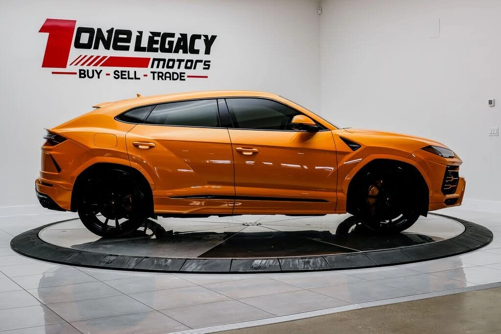 2022 Lamborghini Urus - Image 5 of 31