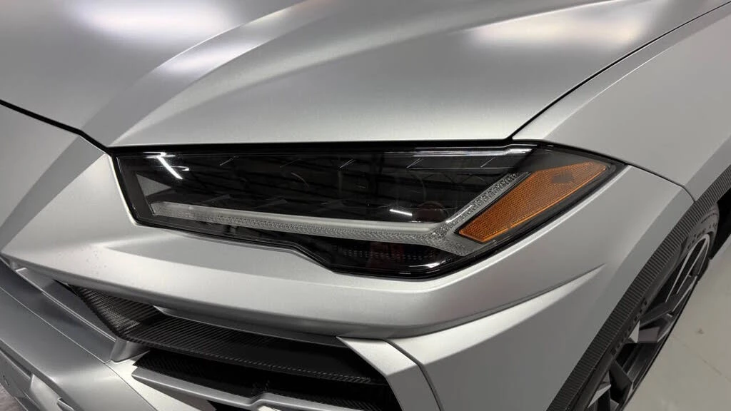 2022 Lamborghini Urus - Image 27 of 31