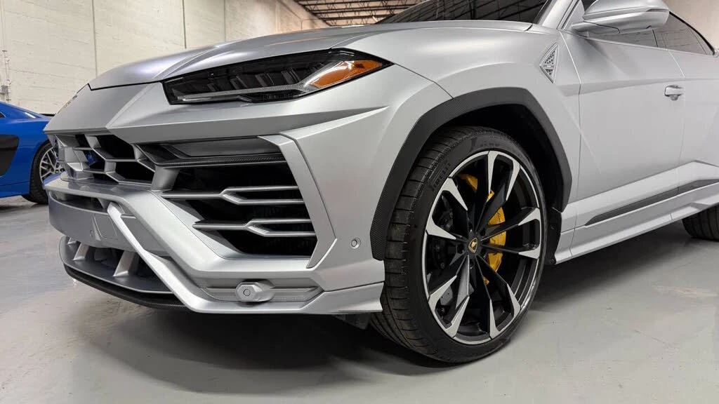 2022 Lamborghini Urus - Image 29 of 31