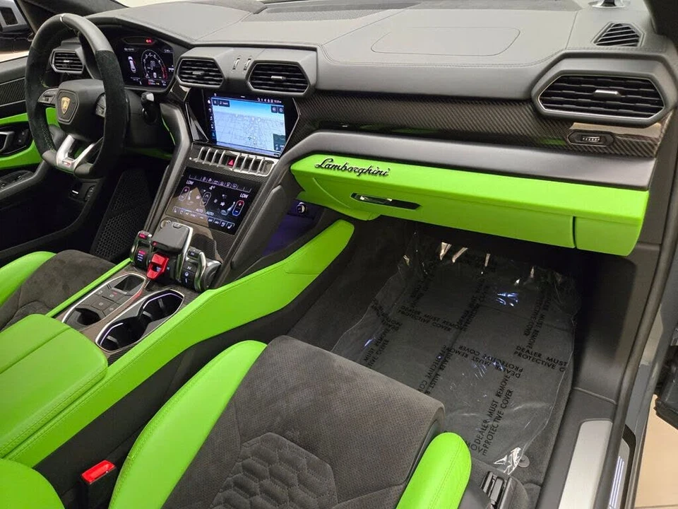 2022 Lamborghini Urus - Image 30 of 31