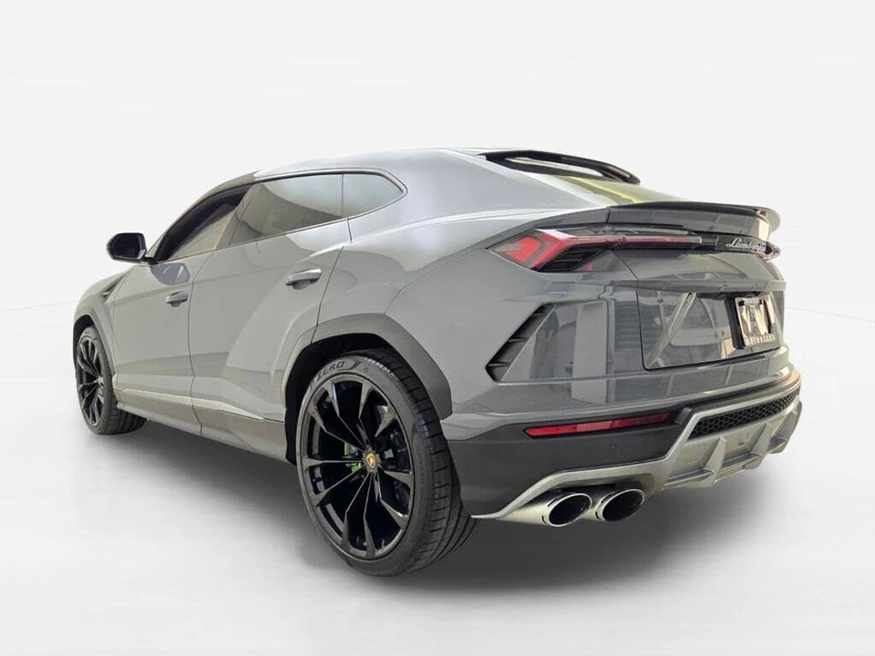 2022 Lamborghini Urus - Image 11 of 31