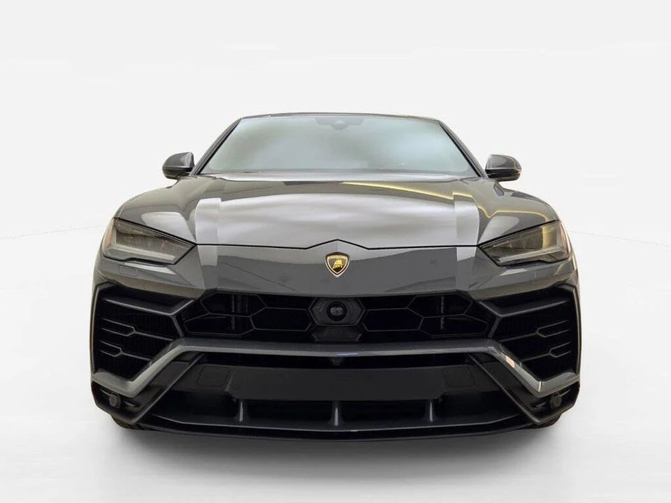 2022 Lamborghini Urus - Image 2 of 31
