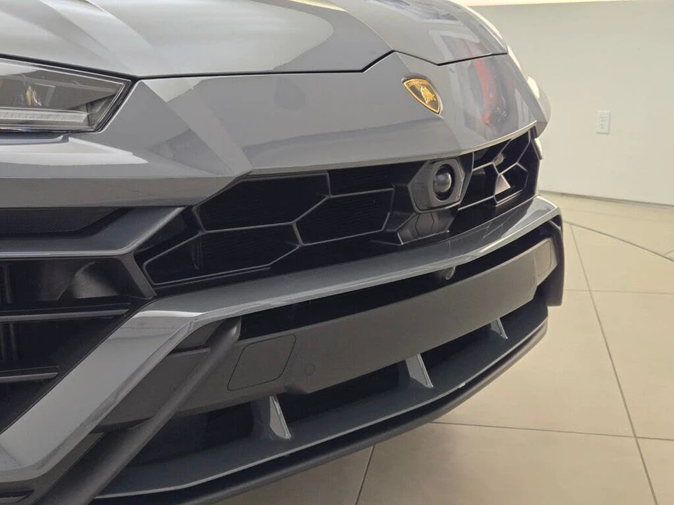 2022 Lamborghini Urus - Image 3 of 31