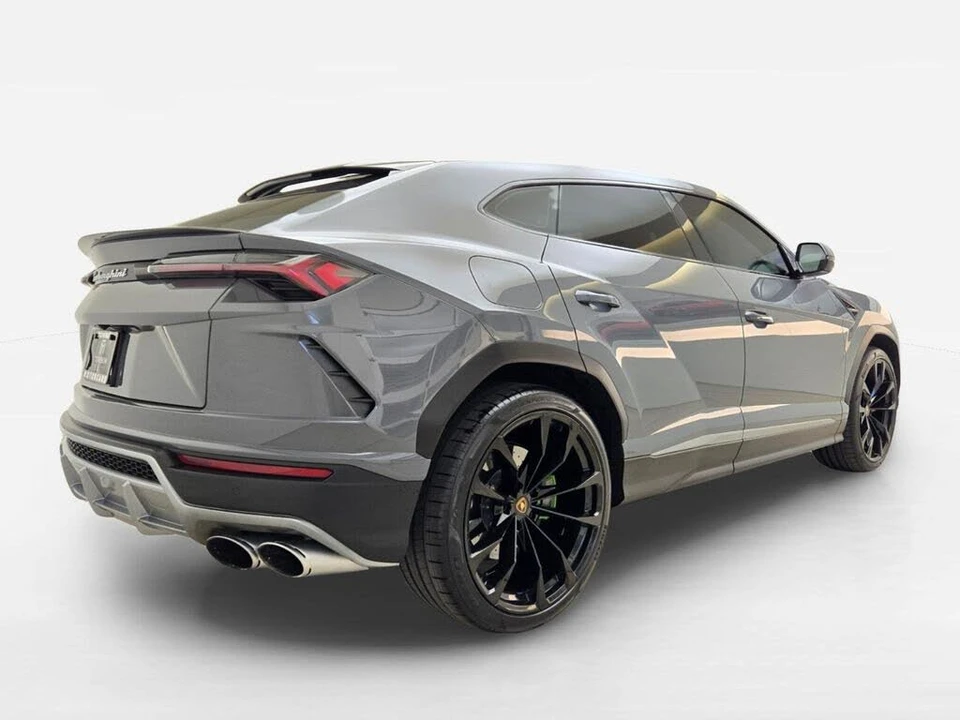 2022 Lamborghini Urus - Image 9 of 31
