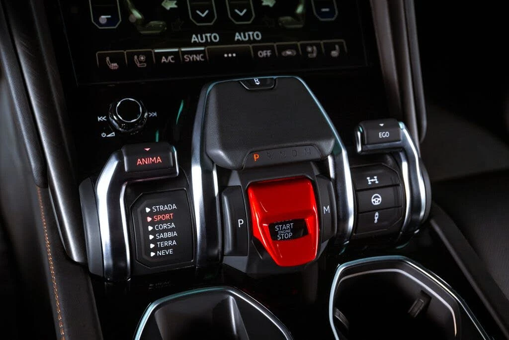 2022 Lamborghini Urus - Image 20 of 31