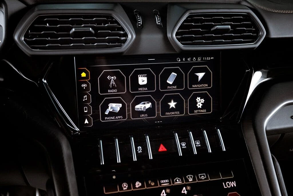 2022 Lamborghini Urus - Image 18 of 31