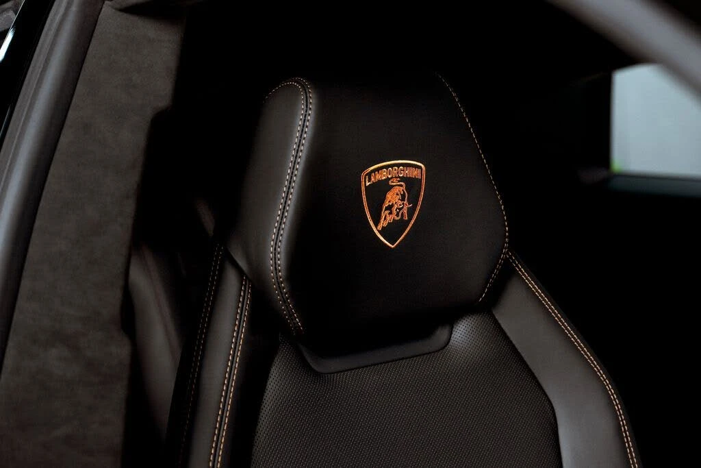 2022 Lamborghini Urus - Image 28 of 31