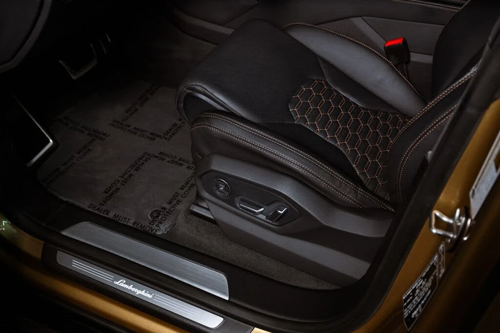 2022 Lamborghini Urus - Image 25 of 31