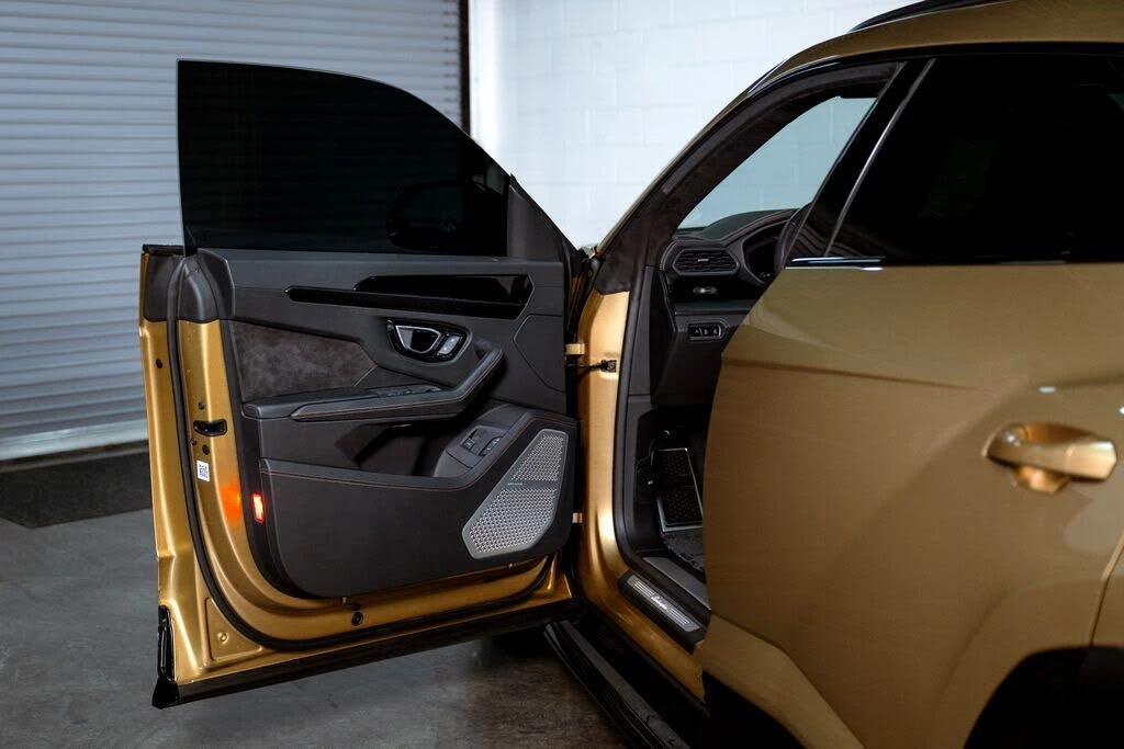 2022 Lamborghini Urus - Image 30 of 31