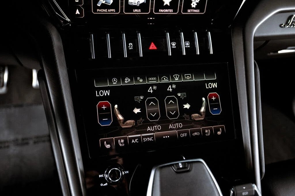2022 Lamborghini Urus - Image 19 of 31