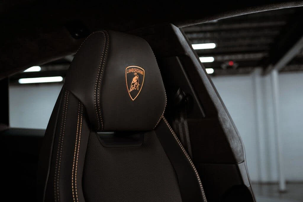 2022 Lamborghini Urus - Image 24 of 31