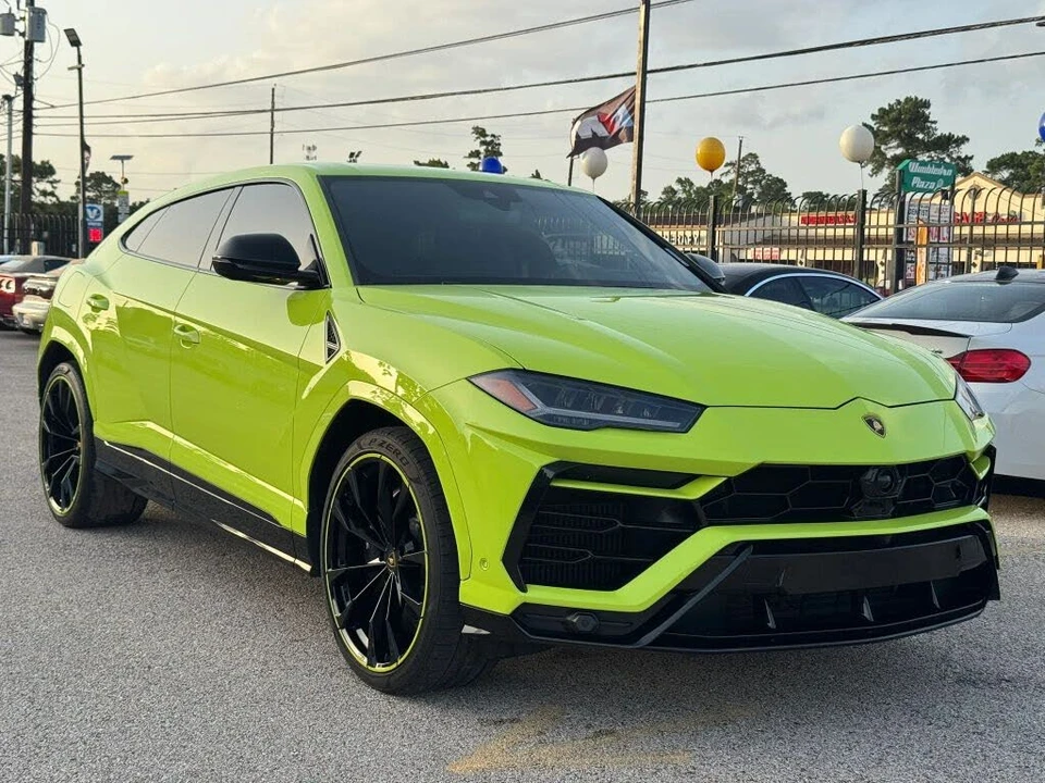 2022 Lamborghini Urus - Image 7 of 31