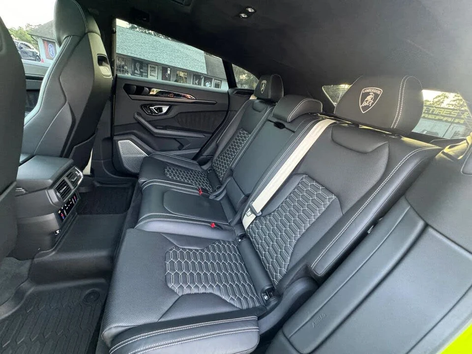 2022 Lamborghini Urus - Image 31 of 31