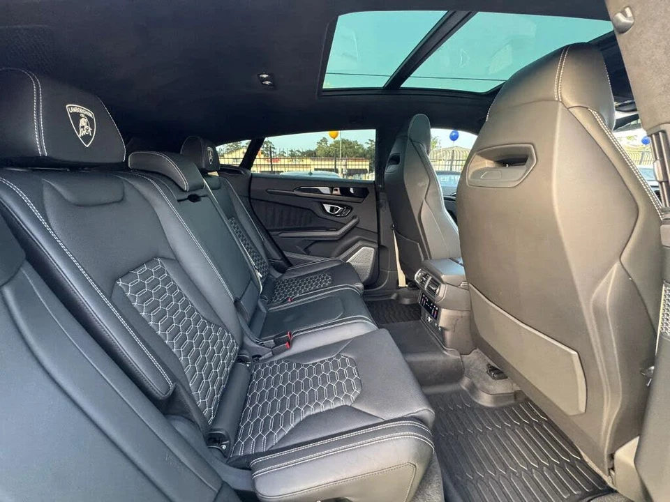2022 Lamborghini Urus - Image 30 of 31
