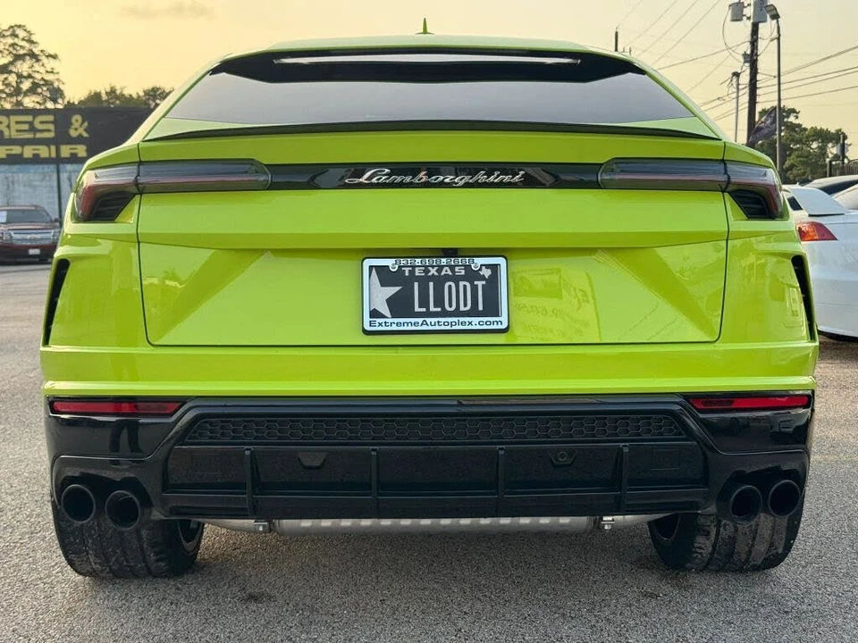2022 Lamborghini Urus - Image 5 of 31