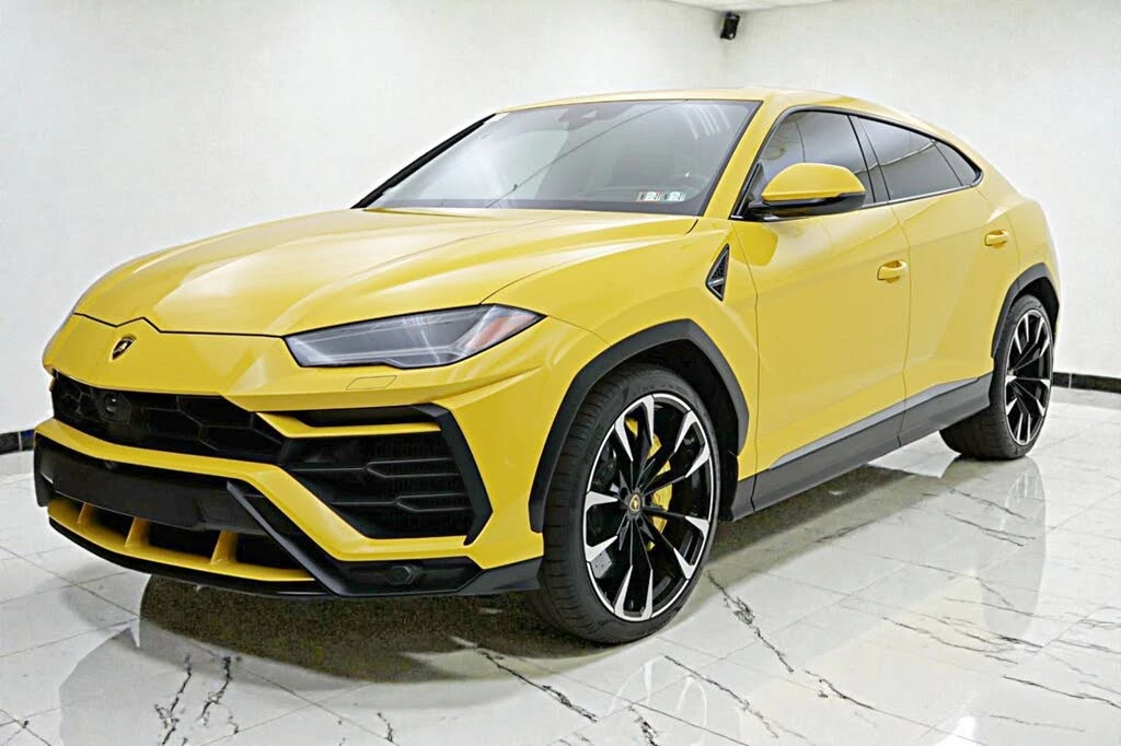 2022 Lamborghini Urus - Image 2 of 31