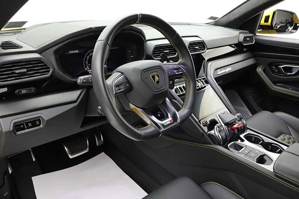 2022 Lamborghini Urus - Image 27 of 31