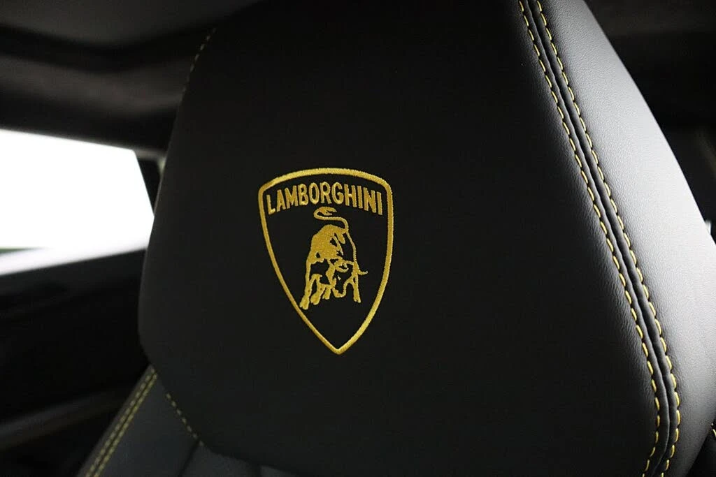 2022 Lamborghini Urus - Image 29 of 31
