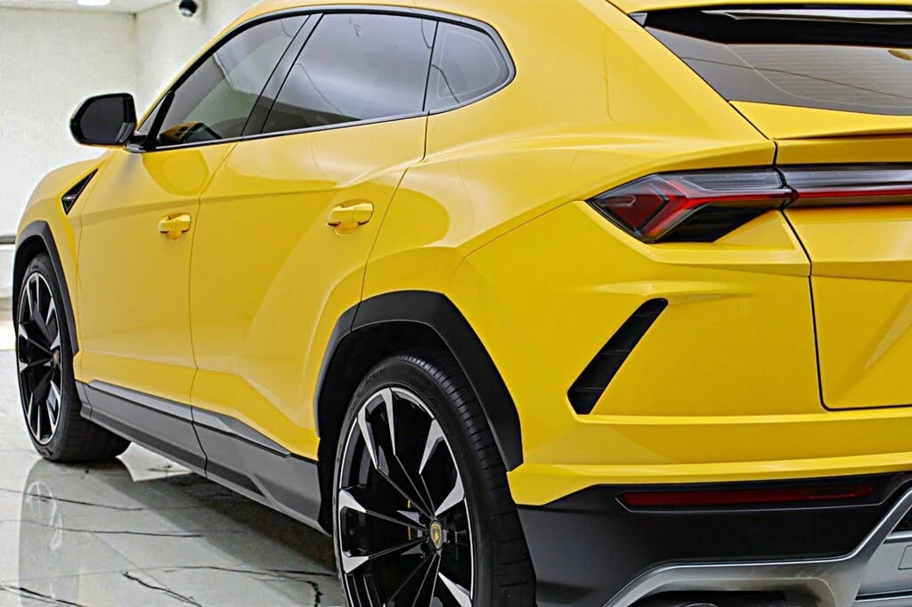 2022 Lamborghini Urus - Image 8 of 31