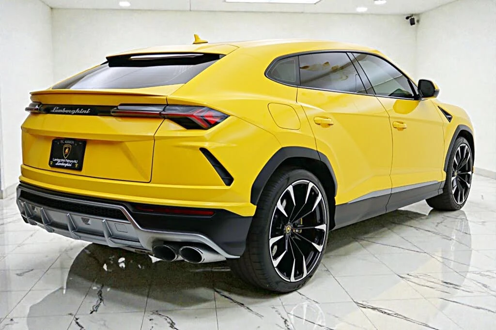 2022 Lamborghini Urus - Image 10 of 31