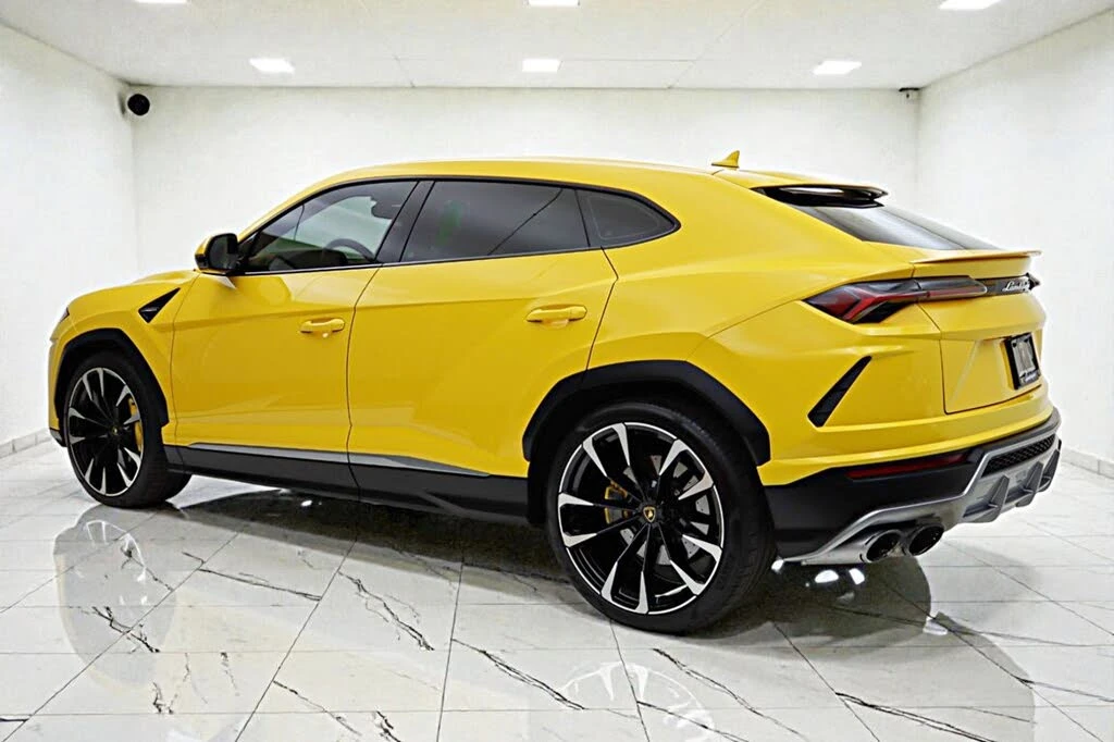 2022 Lamborghini Urus - Image 7 of 31