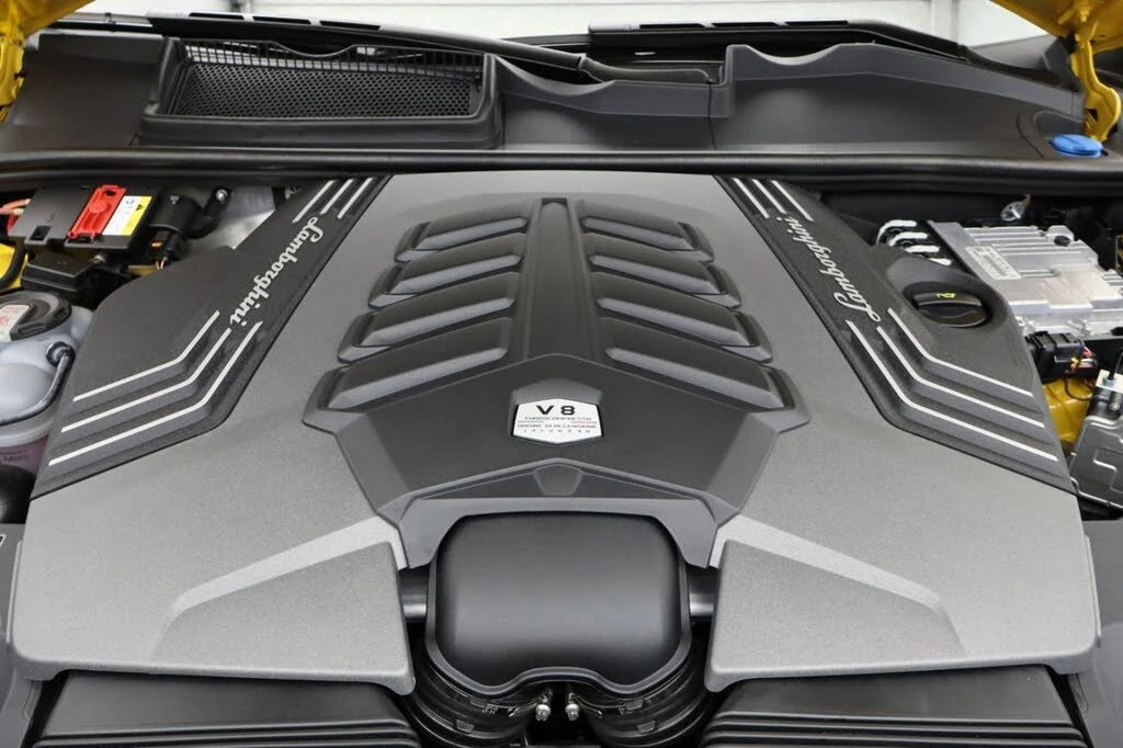2022 Lamborghini Urus - Image 24 of 31