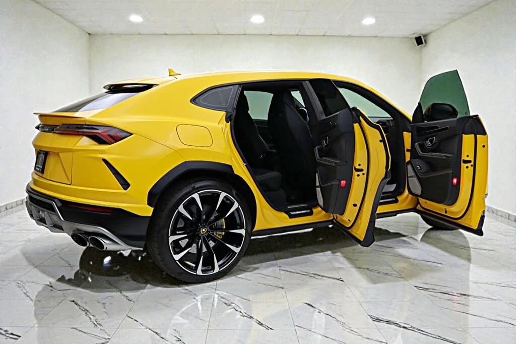 2022 Lamborghini Urus - Image 11 of 31