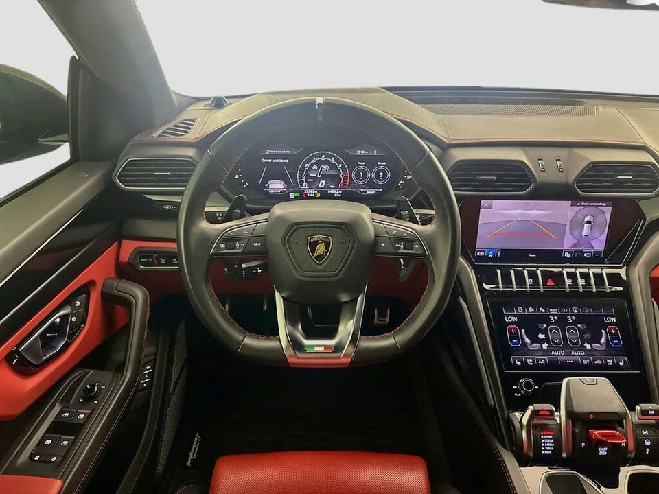 2022 Lamborghini Urus - Image 24 of 31