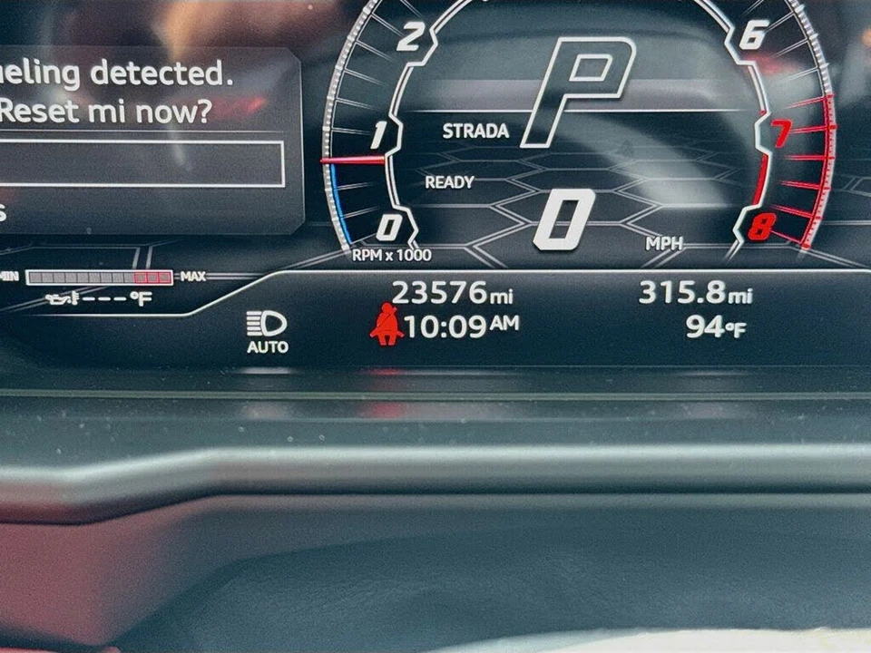 2022 Lamborghini Urus - Image 12 of 31