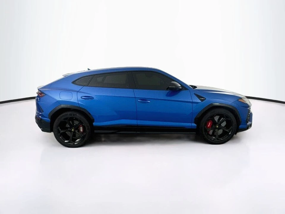2022 Lamborghini Urus - Image 4 of 31