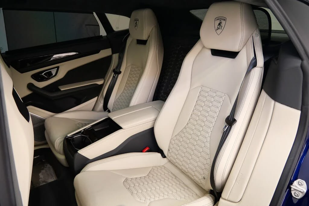 2022 Lamborghini Urus - Image 16 of 31