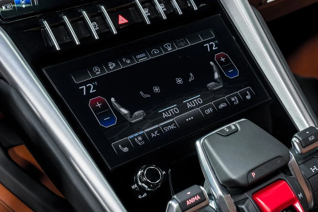 2022 Lamborghini Urus - Image 27 of 31