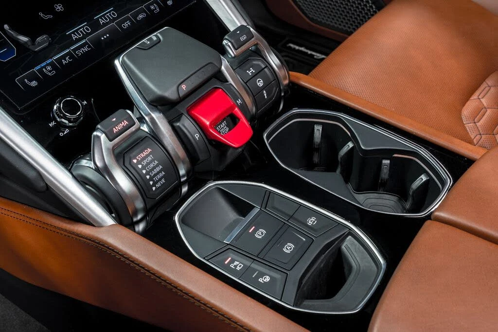 2022 Lamborghini Urus - Image 28 of 31
