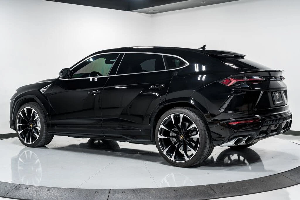 2022 Lamborghini Urus - Image 5 of 31