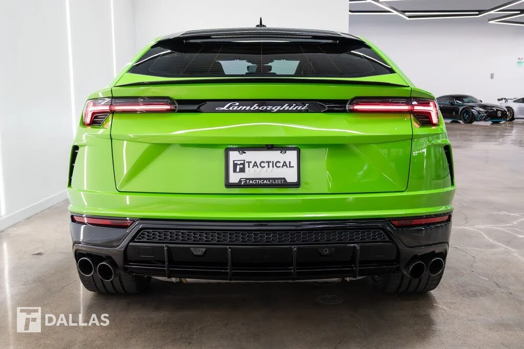 2022 Lamborghini Urus - Image 12 of 31