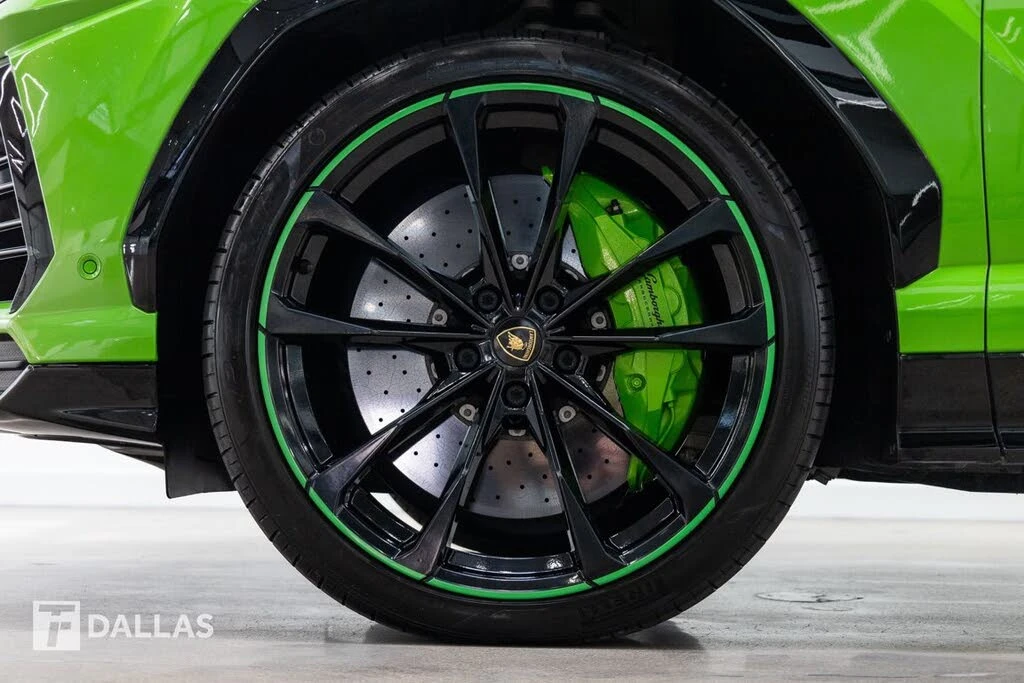 2022 Lamborghini Urus - Image 7 of 31