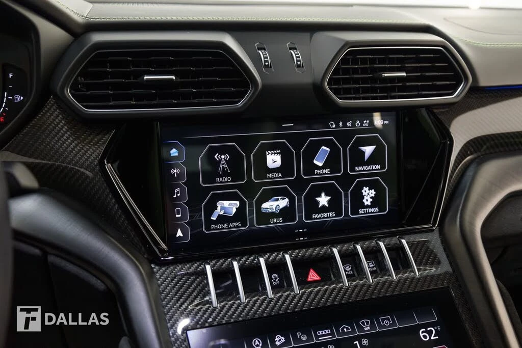 2022 Lamborghini Urus - Image 26 of 31