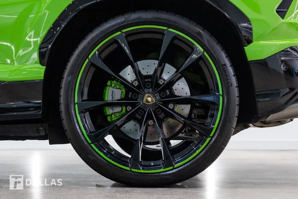 2022 Lamborghini Urus - Image 8 of 31