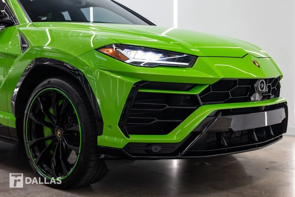 2022 Lamborghini Urus - Image 17 of 31