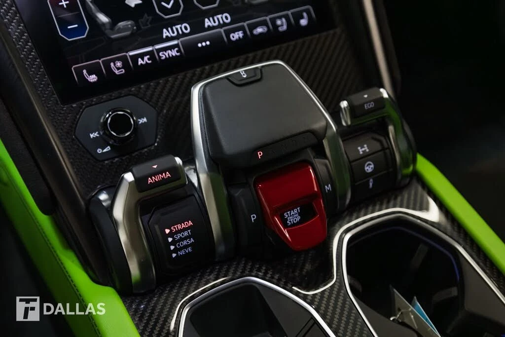 2022 Lamborghini Urus - Image 28 of 31